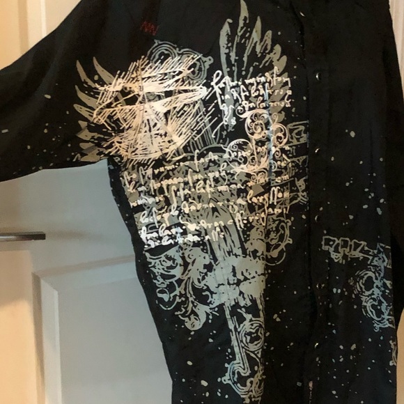 Men’s Casual Button Down Shirt - Picture 2 of 5